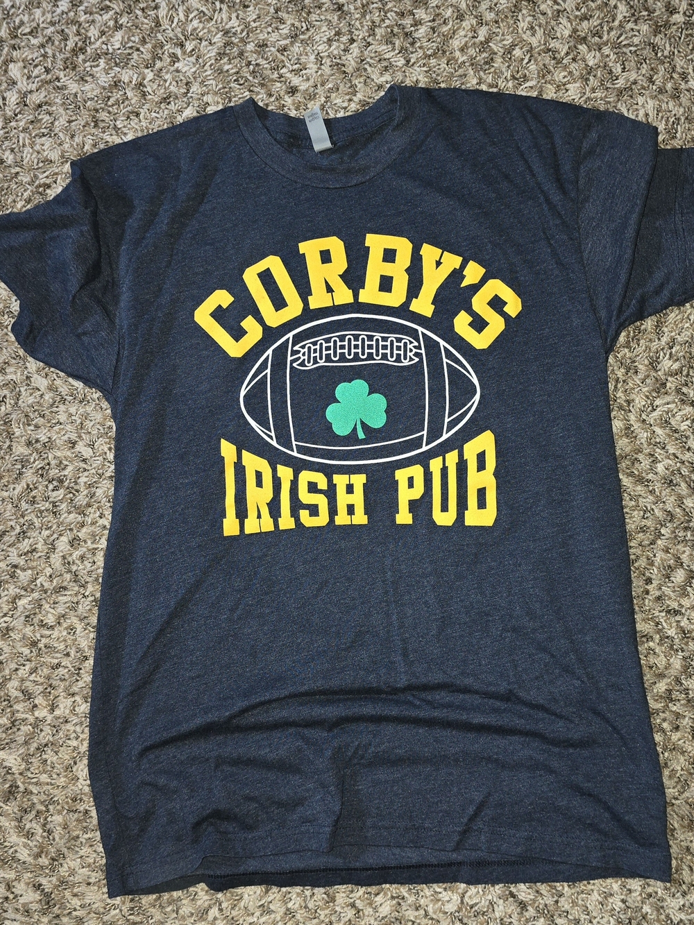 Corby's Irish Pub Notre Dame Navy Short Sleeve Graphic T-Shirt Medium